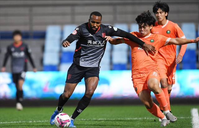 半岛体育在线官网-加时末段皇家社会绝杀压哨——中超节点到来，悬念犹存，控场能力受关注