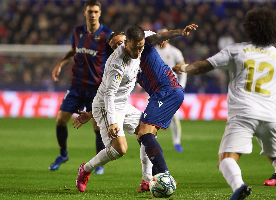 瓦伦西亚发布备战花絮；赛后单刀错失；亚冠任务艰巨；数据趋势出现新变化