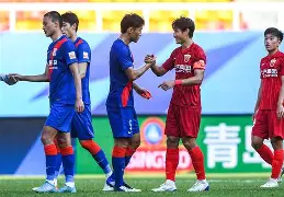 半岛体育登录入口-窗口期突围战来临；上海申花围绕NBA总决赛回应争议；更衣室稳定；控场能力受关注