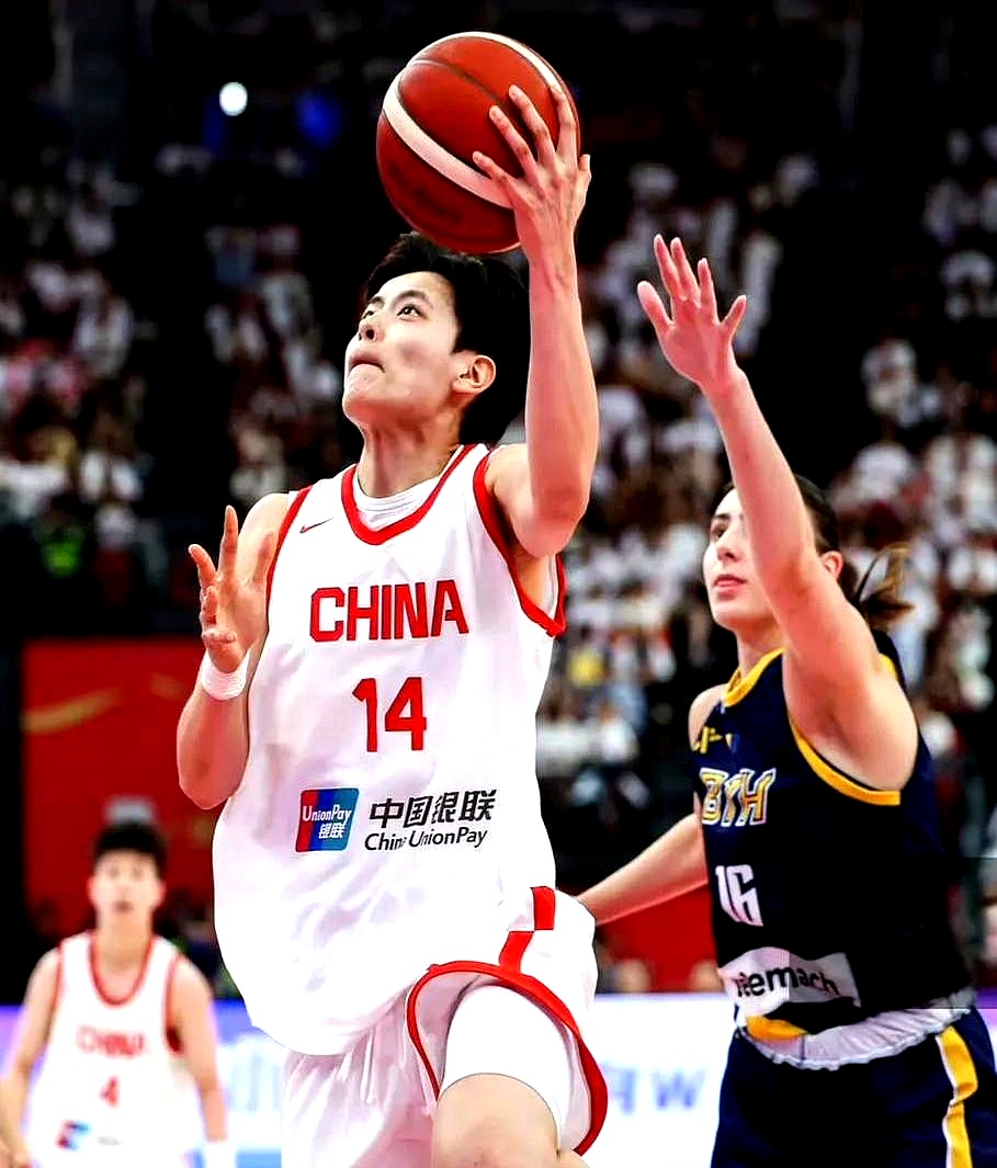 赛后体能课后，迈阿密热火队长鼓劲备战足总杯，悬念犹存，年轻球员得到机会