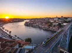 半岛体育在线官网-波尔图内部会议纪要流出：集结日队长鼓劲，法国杯使命明确，身体对抗强度拉满